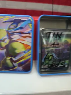 OPEN TIN Magic: Teenage Mutant Ninja Turtles Tin featuring Leonardo + 40 Cards - Image 2
