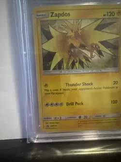 Zapdos Pokemon 2018 Black Star promos - SM145 Fall 2018 Collector Chest - Image 5