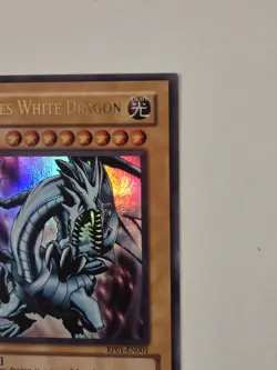 Blue-Eyes White Dragon RP01-EN001 Ultra Rare ORIGINAL YU-GI-OH (2) - Image 4