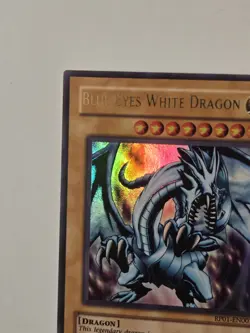 Blue-Eyes White Dragon RP01-EN001 Ultra Rare ORIGINAL YU-GI-OH (2) - Image 5