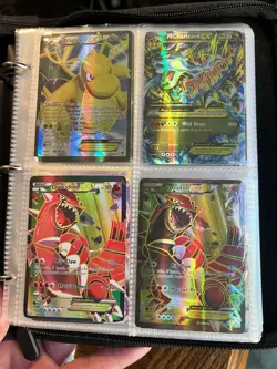 Pokemon TCG Binder Lot English Brilliant Stars/Lost Origin V VMAX Holo 117 cards - Image 3