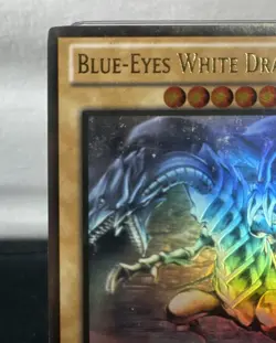 Yu-Gi-Oh! Gold Series: Haunted Mine Blue-Eyes White Dragon GLD5-EN001 Holo Foil - Image 3