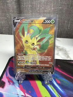 2021 Pokemon SWSH Evolving Skies Leafeon V #166/203 - Image 1