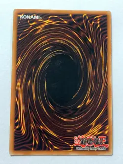 BLUE-EYES WHITE DRAGON SKE-001 STARTER DECK: KAIBA EVOLUTION YU-GI-OH HOLO - Image 2