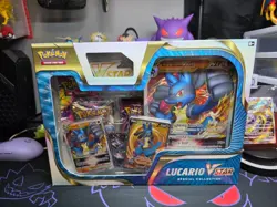 Pokemon TCG Lucario VSTAR Premium Collection (290-85124) 820650851247 - Image 1