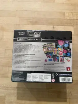 Pokemon TCG Sword & Shield Evolving Skies Elite Trainer Box FACTORY SEALED - Image 2