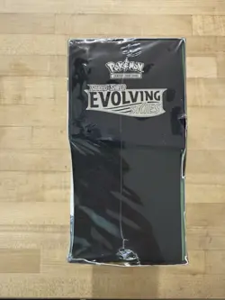 Pokemon TCG Sword & Shield Evolving Skies Elite Trainer Box FACTORY SEALED - Image 4
