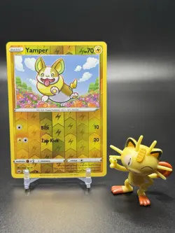 Yamper 074/202 Pokemon Swsh01: Sword & Shield Reverse Holo - NM - Image 1