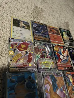 Lot Of 12 Pokemon TCG Mixed Lot Holos Blastoise Charizard NM - Image 4