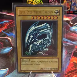 Konami Yu-Gi-Oh! Blue-Eyes White Dragon SDK-001 Ultra Rare Unlimited English - Image 1