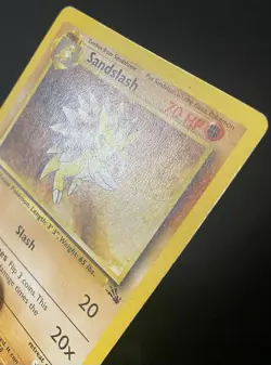 Sandslash 41/62 Fossil Regular *DAMAGED* Pokemon Card - Image 3