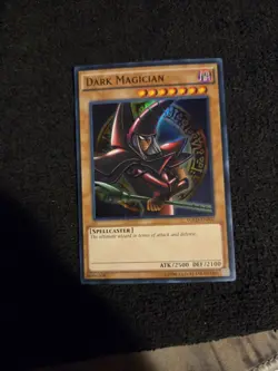 Yugioh Dark Magician YGLD-ENB02 Ultra Rare 1st Edition NM - Image 1