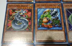 Yu-Gi-Oh Cards Toon World Deck Core Bookmark Comic Hand Shadow Page Flip + More. - Image 5