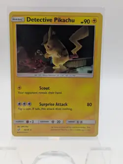 Detective Pikachu 10/18 Rare Detective Pikachu Pokemon LP - Image 1