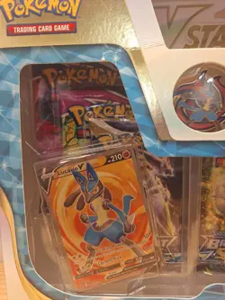 Pokemon TCG Lucario VSTAR Premium Collection (290-85124) - Image 3