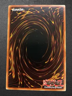Yu-Gi-Oh! Blue-Eyes White Dragon SDK-001 Ultra Rare Unlimited Vintage Holo - Image 4