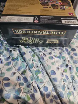 Pokemon TCG Shining Fates Elite Trainer Box FACTORY SEALED 820650808173 - Image 3