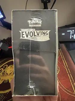 Pokemon TCG Evolving Skies Elite Trainer Box English 2021 - Image 4