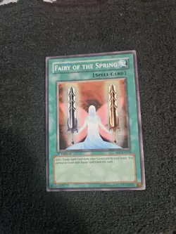 Fairy of the Spring - SD5-EN028 - Common - 1st Edition Lightly Played - Image 1