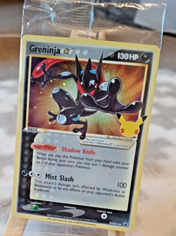 Pokemon TCG Greninja Gold Star SWSH144 Celebrations Promo Sealed - Image 3