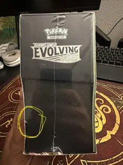 Pokemon TCG Sword & Shield Evolving Skies Elite Trainer Box English 2021 - Image 4
