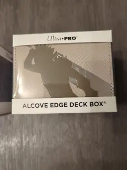 Ultra-Pro MTG Final Fantasy Alcove Edge Deck Box - Cloud and Sephiroth  - Image 3