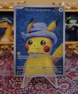 Pokemon Pikachu with Grey Felt Hat SVP 085 Full Art Holo Promo English 2023 - Image 1