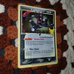 Pokemon TCG - Greninja Gold Star Holo Promo SWSH144 - CELEBRATIONS - NEAR MINT - Image 5