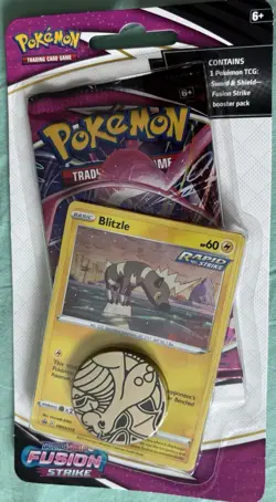 POKEMON SWORD & SHIELD FUSION STRIKE BOOSTER PACK & BLITZLE BLACK STAR PROMO - Image 1