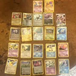 Pokemon TCG 22 card lot - Image 1