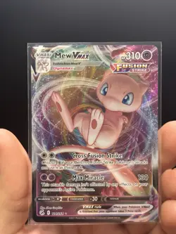 Pokemon TCG Mew VMAX Holo Full Art Ultra Rare 310 HP 114/264 Fusion Strike - Image 2