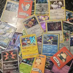 Eevee Swsh118 - Swsh245 - Swsh082 - Vintage 2005-V-Pokemon TCG Card Lot Assorted - Image 1