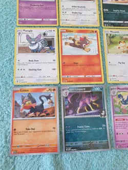 CAT TYPES BUNDLE OF POKEMON CARDS #1. - Image 4