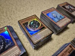 Yugioh Bulk Lot over 1000 Holo ONLY Cards! - Image 4