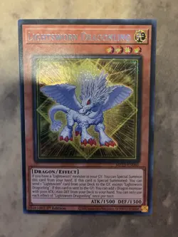 Yugioh! TCG - Lightsworn Dragonling - Prismatic Secret Rare - MP25-EN066 - Image 1