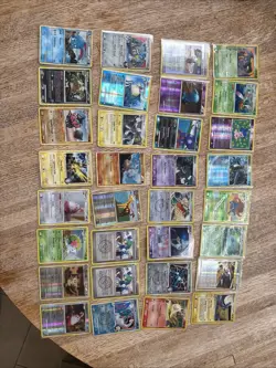 Nice Lot Of 32 Pokemon Holo Reverse Holo Cards. Rare Zapdos Phantoms Seviper LP - Image 1