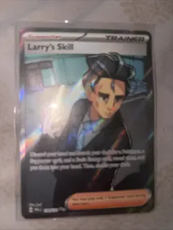Pokemon TCG Trainer Larry's Skill 139/131 Ultra Rare Holo Prismatic Evolutions - Image 2