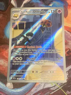 Pokemon TCG Destined Rivals Team Rocket’s ORBEETLE Illustration Rare Mint - Image 1