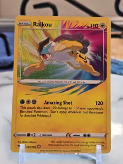 Pokemon TCG Raikou 050/185 Swsh04: Vivid Voltage Holo LP - Image 1