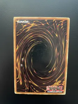 Yugioh Blue-Eyes White Dragon SKE-001 Unlimited Edition Super Rare HP - Image 2