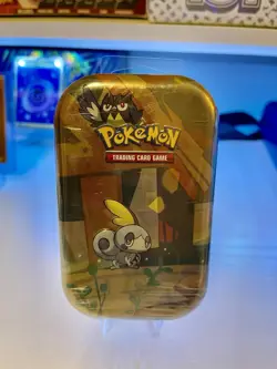 Pokemon TCG: Galar Pals Mini Tins “C22” SEALED New Evolving Skies - Image 1