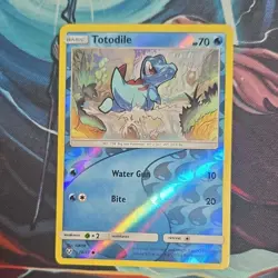 The Pokemon Company Pokemon TCG Totodile 18/73 Shining Legends Rev Holo EN 70HP - Image 2