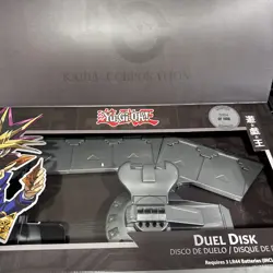 Yu-Gi-Oh! 25th Anniversary Limited Edition Yugi & Kaiba Duel Disc Launcher SDCC - Image 2