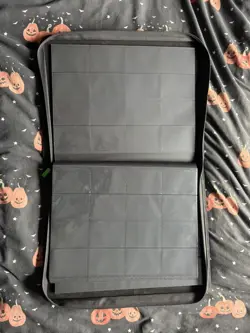 Vault X 16-Pocket Exo-Tec Zip Premium Binder XXL (1088 Cards) - Signature Black - Image 3