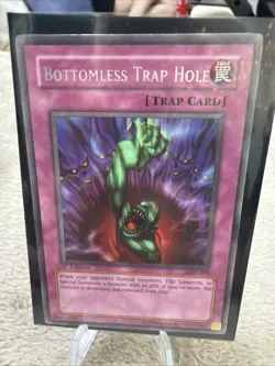 Bottomless Trap Hole LOD-092 Legacy of Darkness 1st Edition - Image 1