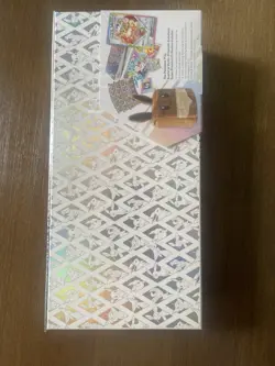 POKEMON SCARLET & VIOLET: PRISMATIC EVOLUTIONS SUPER PREMIUM COLLECTION BOX - Image 2