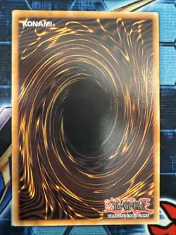 NM-M Ultra Rare Yugioh Blue-Eyes White Dragon RA05-EN085 Ultra Rare - Image 2