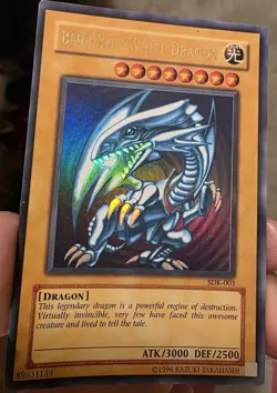 Yugioh Blue Eyes White Dragon SDK-001 Faded Misprint - Image 3