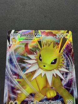 Jolteon VMAX 051/203 Holo Evolving Skies Pokemon Card - Image 3