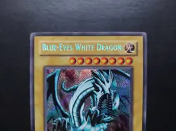Yugioh - Blue-Eyes White Dragon FL1-EN001 Secret Rare Promo - Image 2